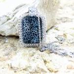 Minimalist Chic Fashion Black Agate Stone Pendant...