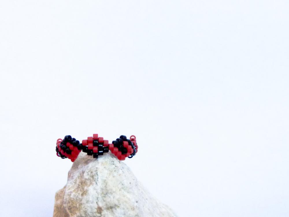 Cute Thin Ring Band. Bead Woven Custom Ring Red And Black